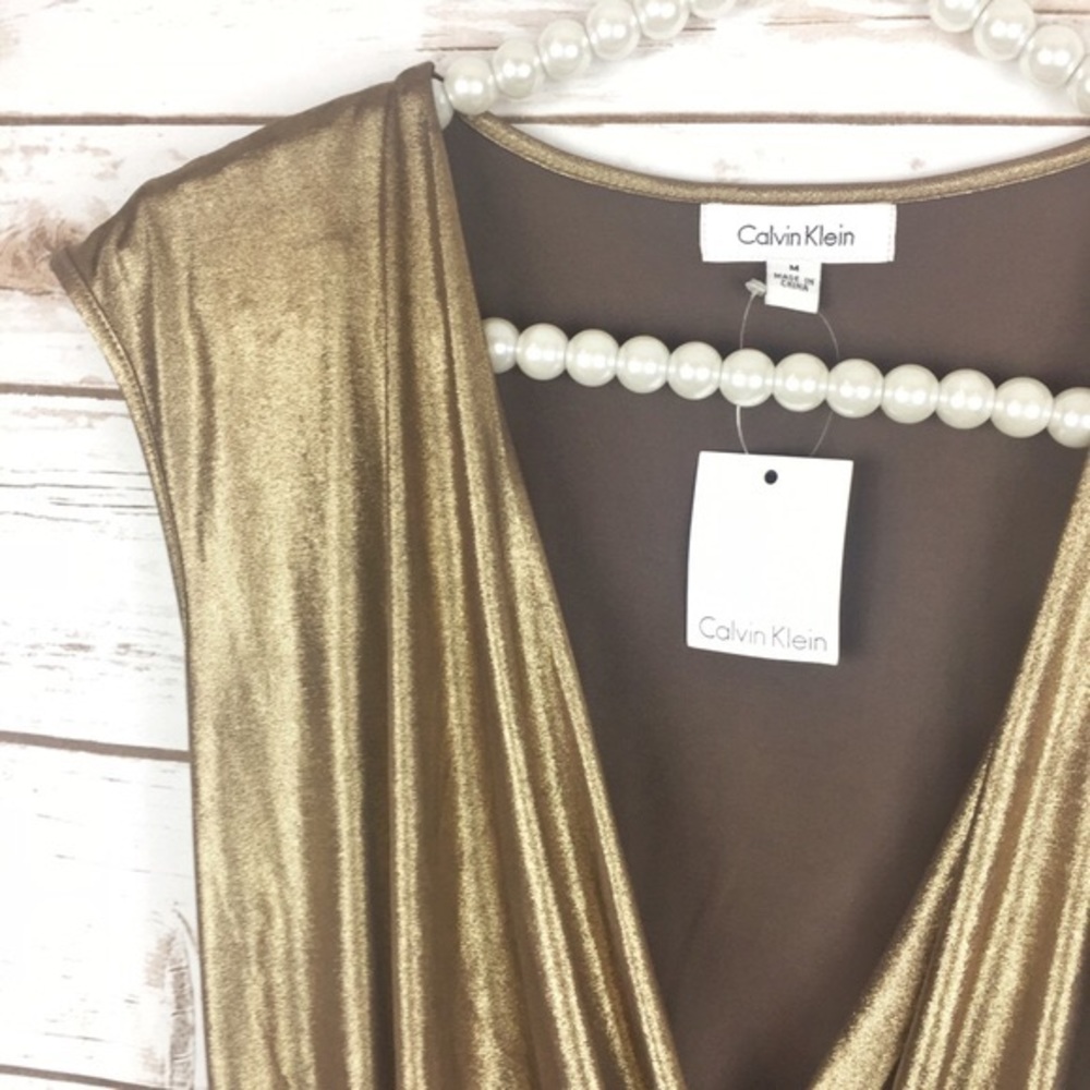 SOLD 💜 calvin klein // wrap front tank top gold - Picture 8 of 8
